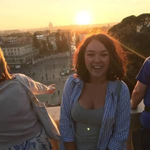 Meet your Posher, Nicole